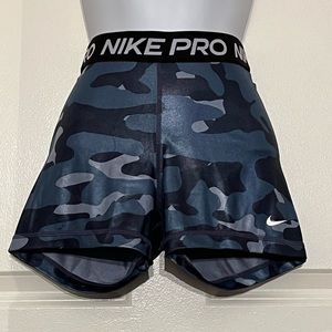 Nike Pro Shorts Sz: M